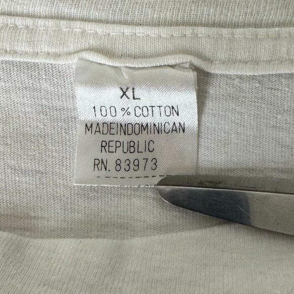 Vintage 90's Graphic T-shirt - Cowboys Looney Tunes - Picture 5 of 6